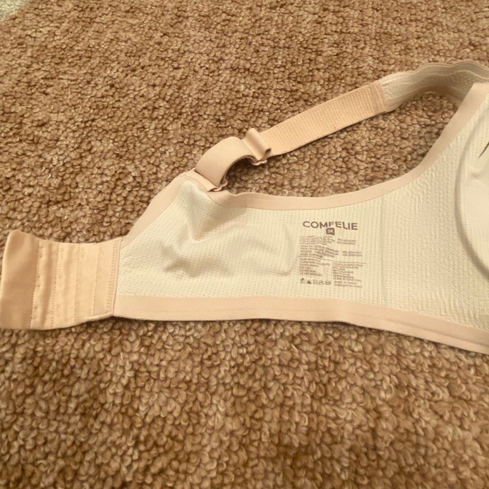 Comfelie Airlite Breathable Seamless Wireless Bra Medium Nude Scalloped Molded - Picture 5 of 7